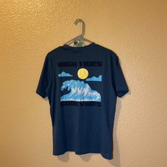 Free Planet Men's Navy Blue Graphic T-Shirt - Picture 2 of 2